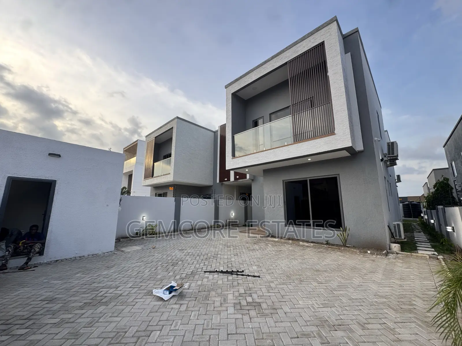 4bdrm House in Nanakrom, Ashaley Botwe for sale in Ashaley Botwe