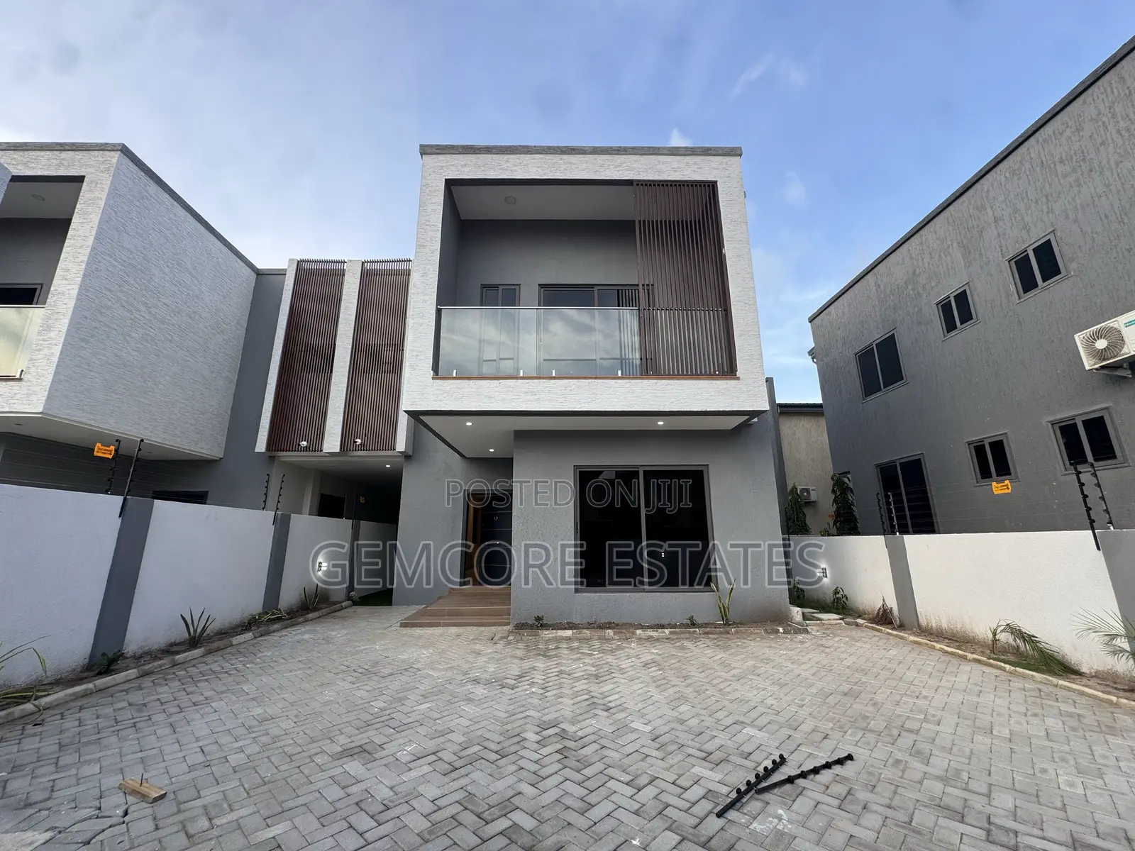 4bdrm House in Nanakrom, Ashaley Botwe for sale in Ashaley Botwe