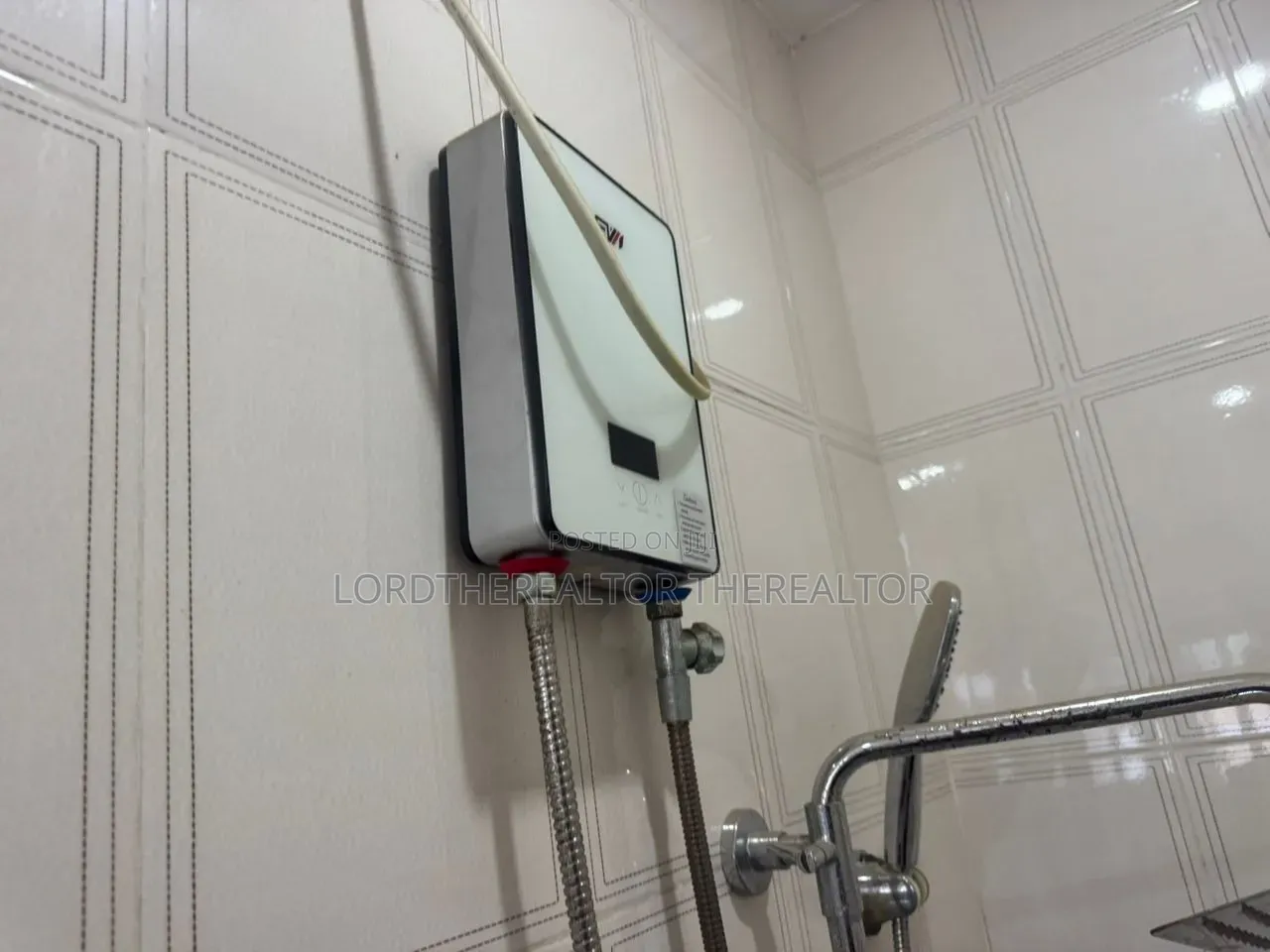 3bdrm Apartment in Ola Achool Area for rent in Ola Achool Area