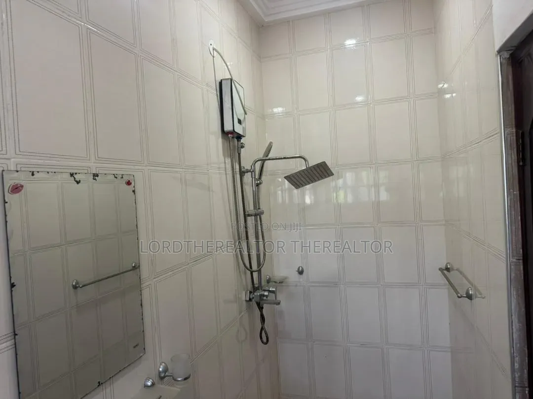 3bdrm Apartment in Ola Achool Area for rent in Ola Achool Area