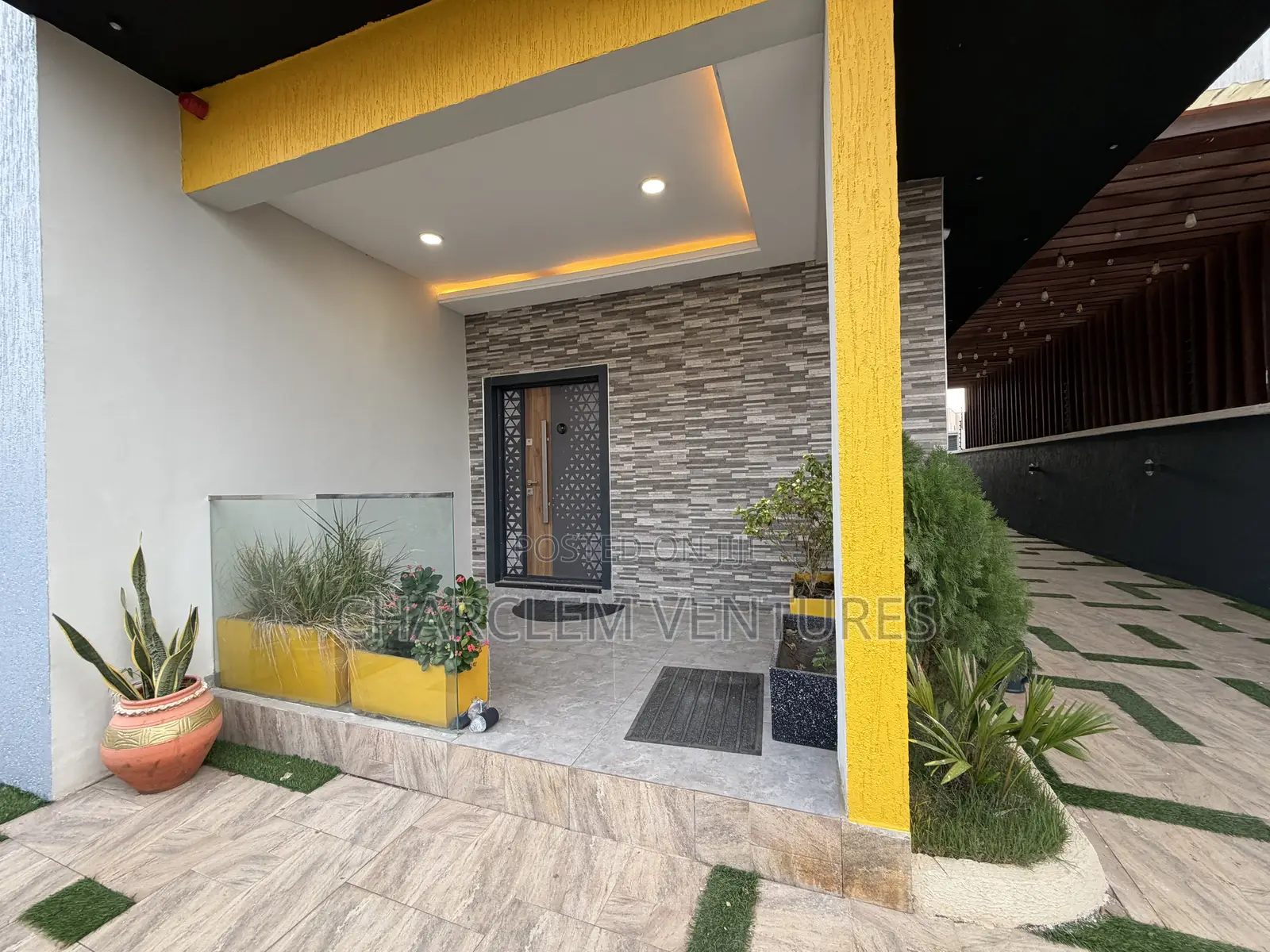 4bdrm House in Charclem Ventures, Accra Metropolitan for rent in Accra Metropolitan