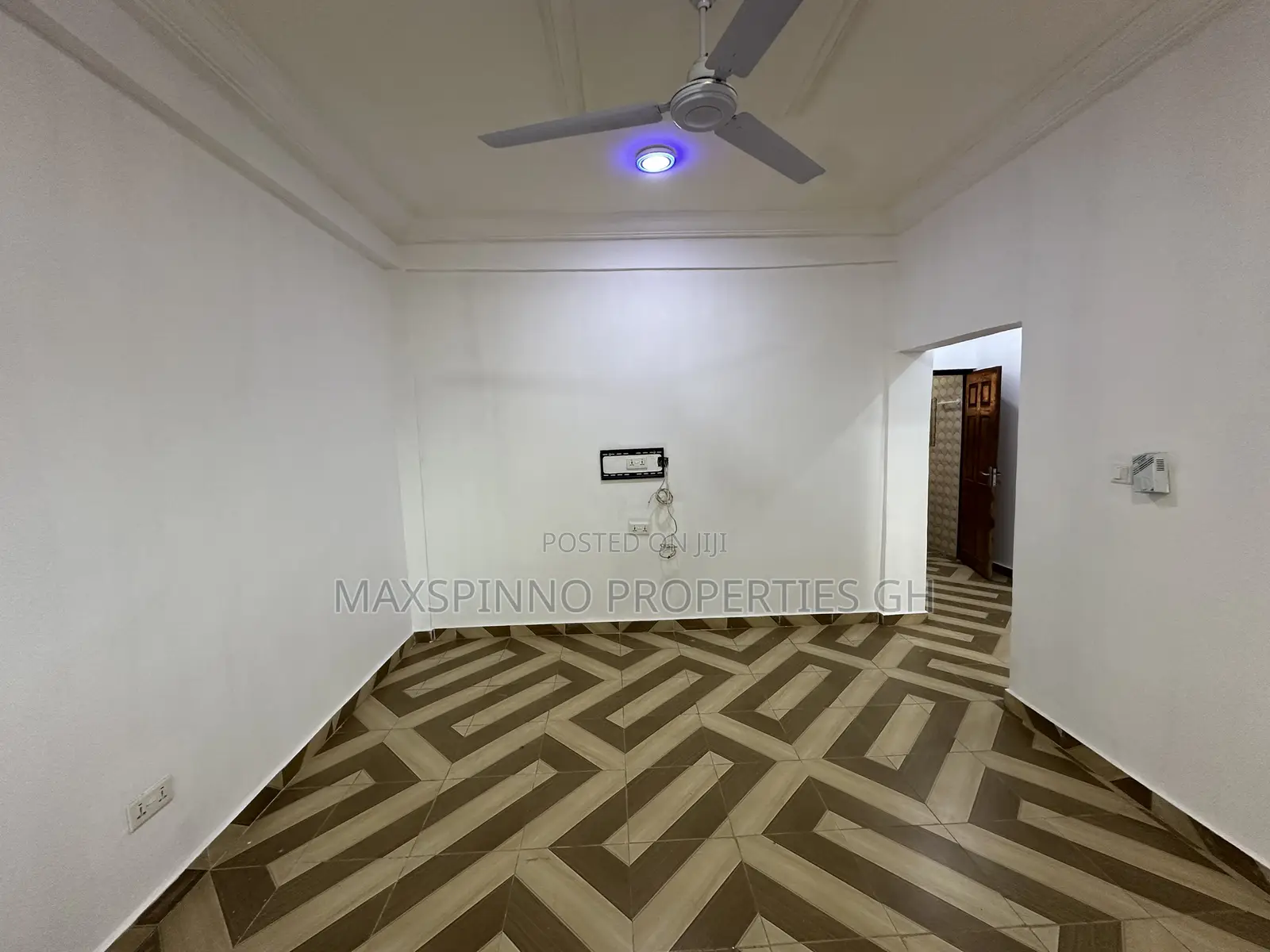 1bdrm Apartment in Maxspinno Properties, Frafraha for rent in Frafraha