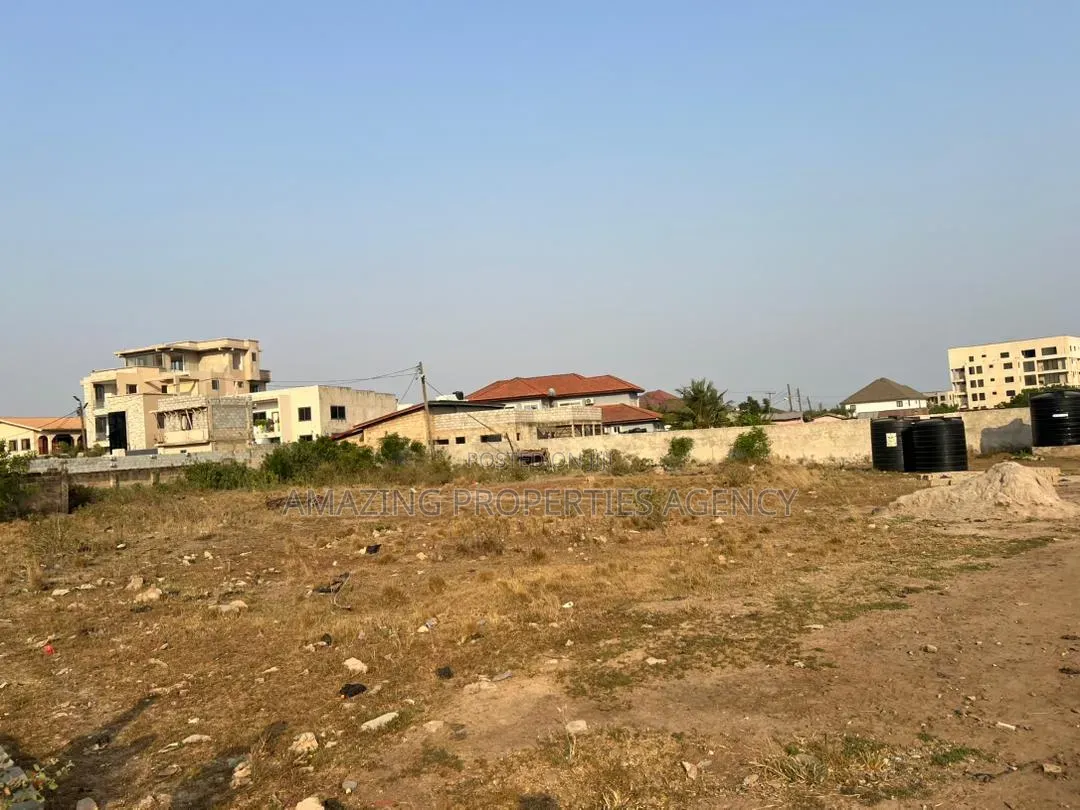 Acre Of Land On The Main Spintex Road , Around Ecobank in Baatsona Total