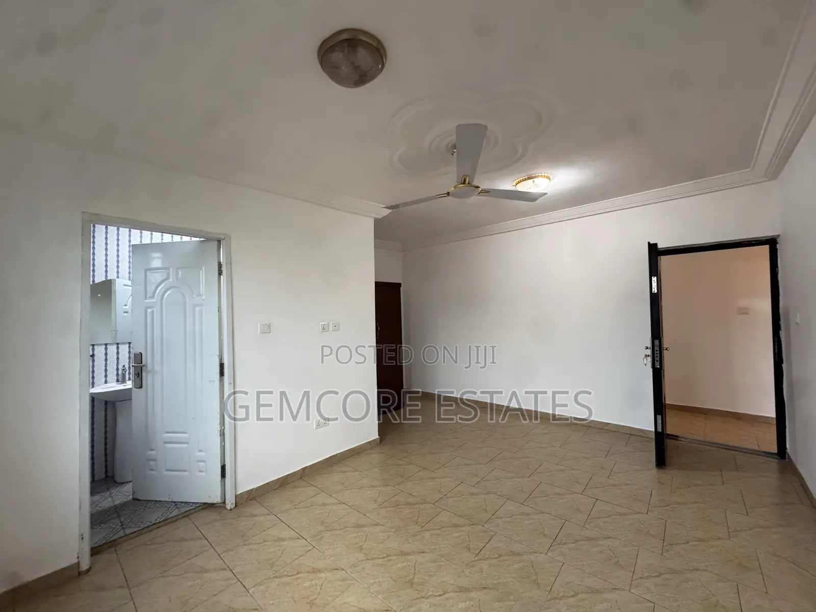 2bdrm Apartment in Schools Junction, Ashaley Botwe for rent in Ashaley Botwe