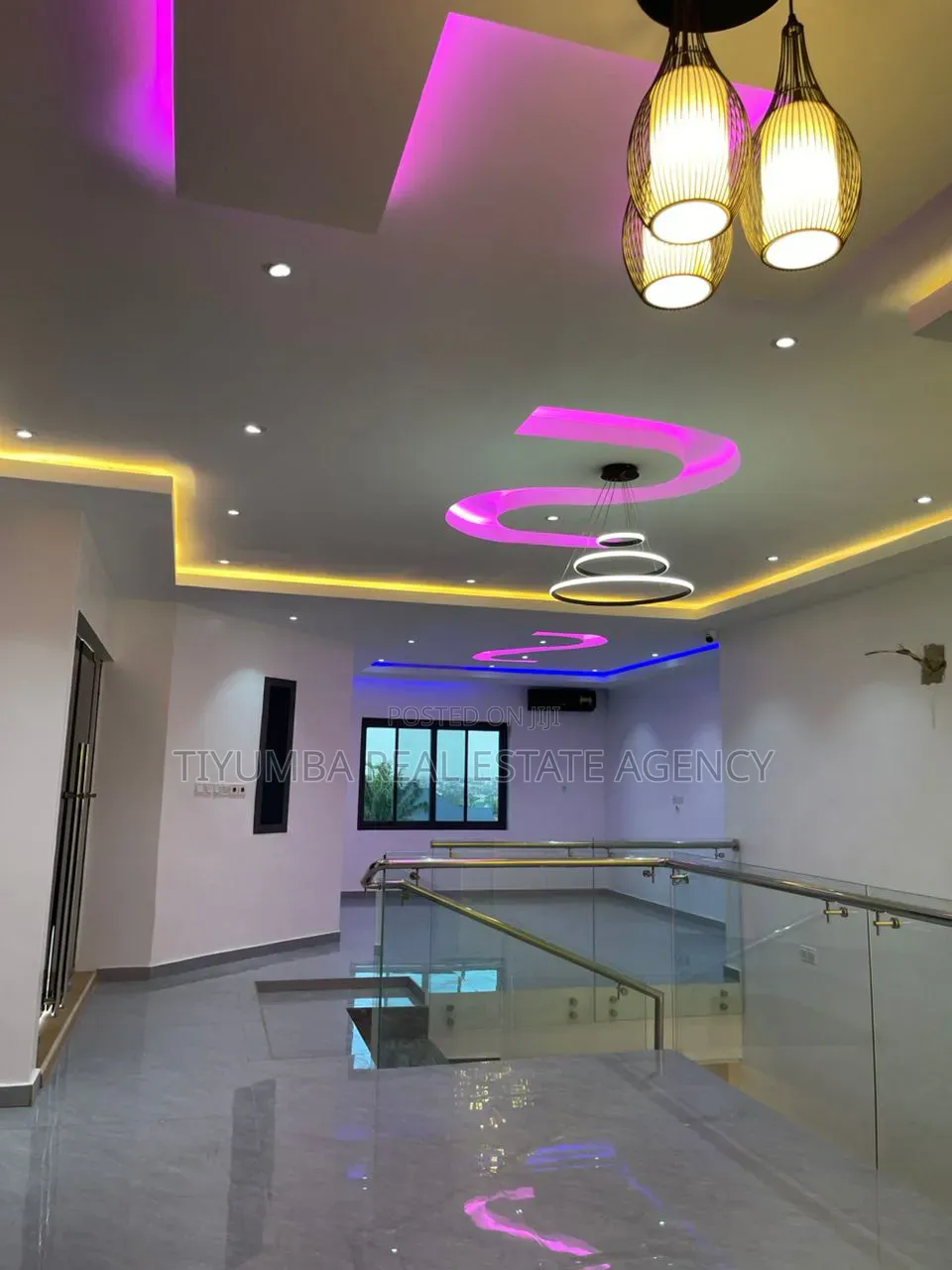 6bdrm Mansion in Tiyumba, Police Station for sale in Police Station