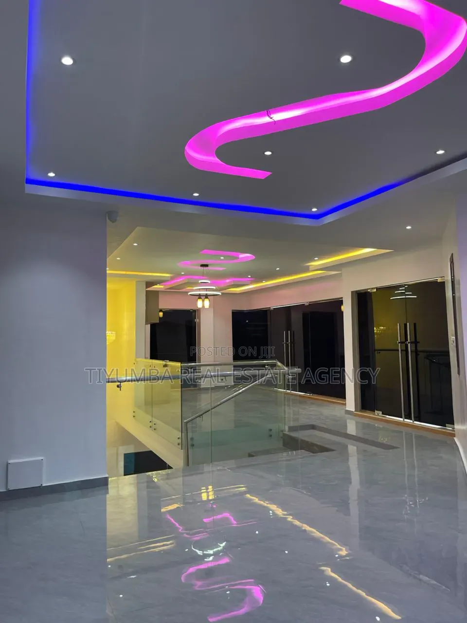6bdrm Mansion in Tiyumba, Police Station for sale in Police Station