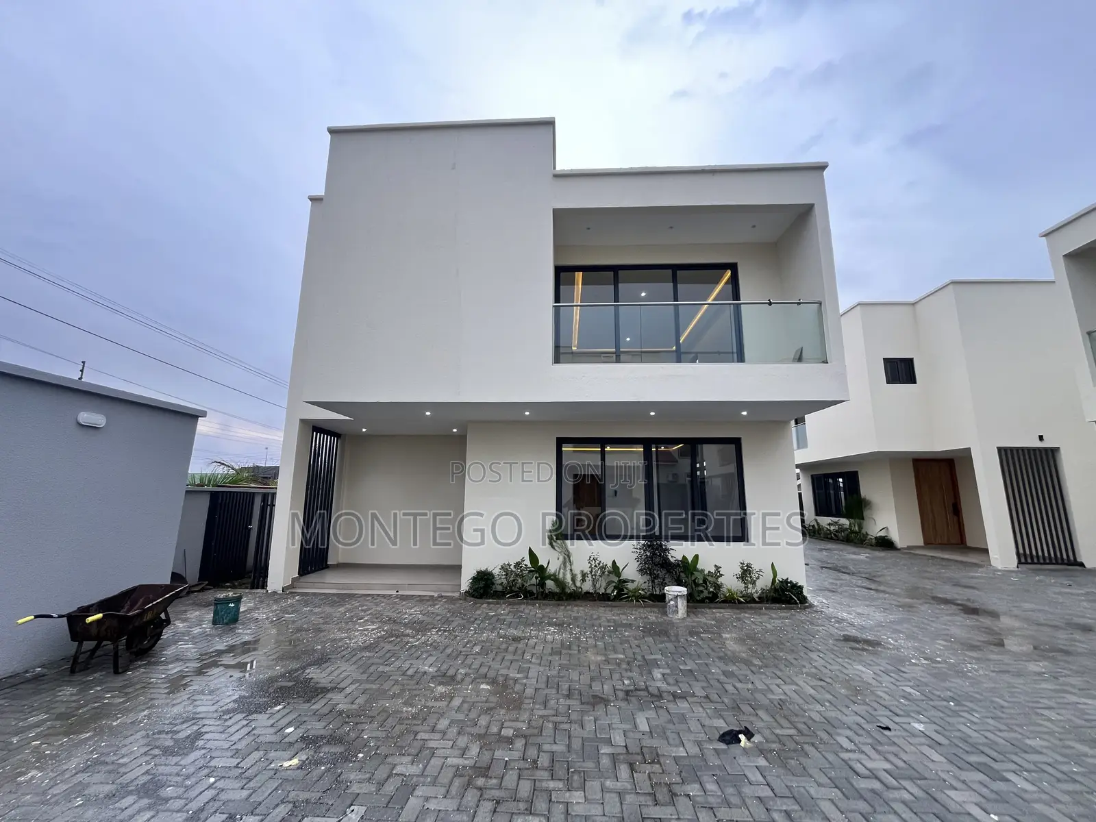 4bdrm Townhouse / Terrace in East Legon for rent in East Legon