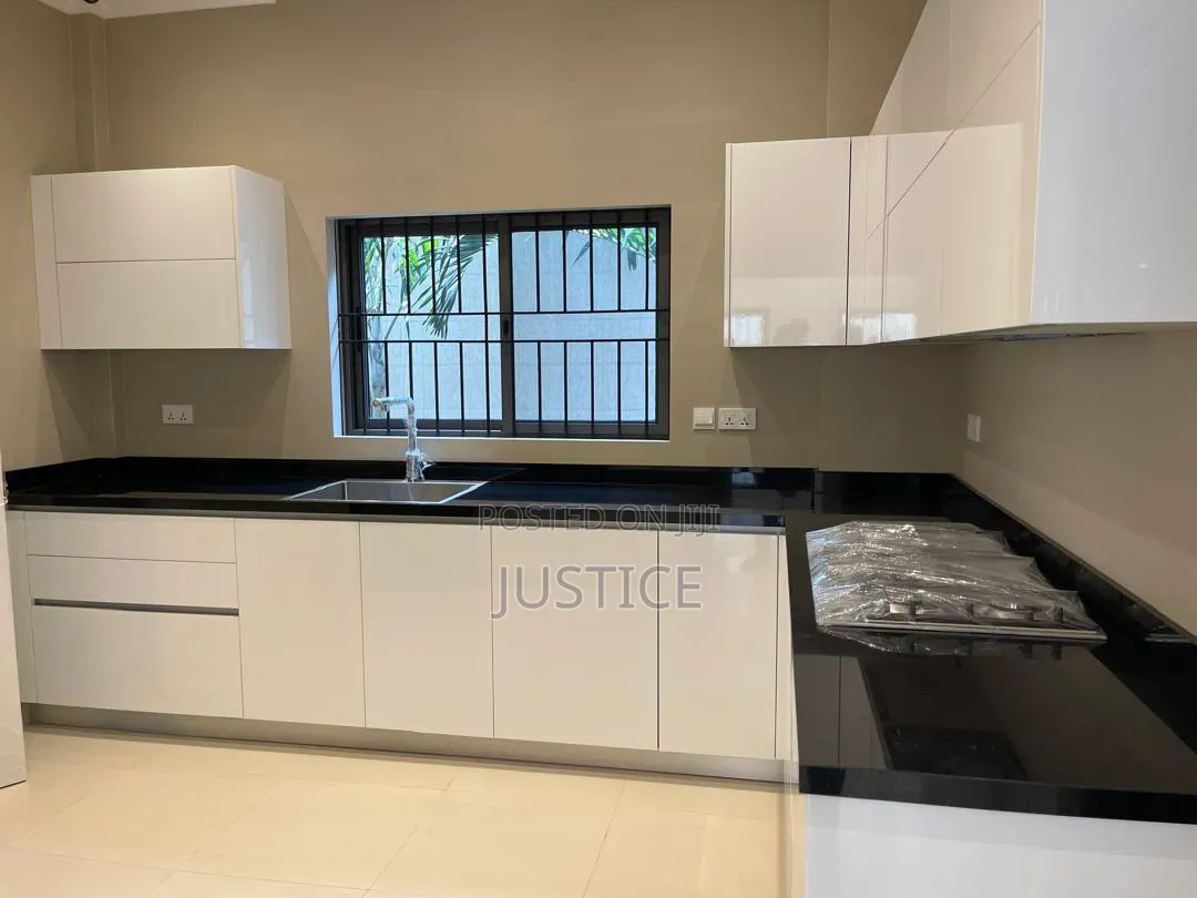 4bdrm House in Airport Residential for rent in Airport Residential Area