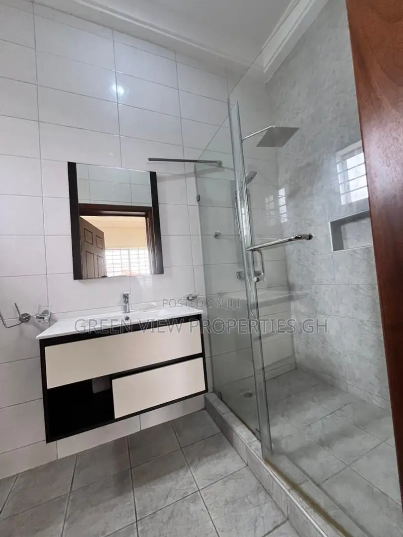 3bdrm Duplex in East Legon for rent in East Legon