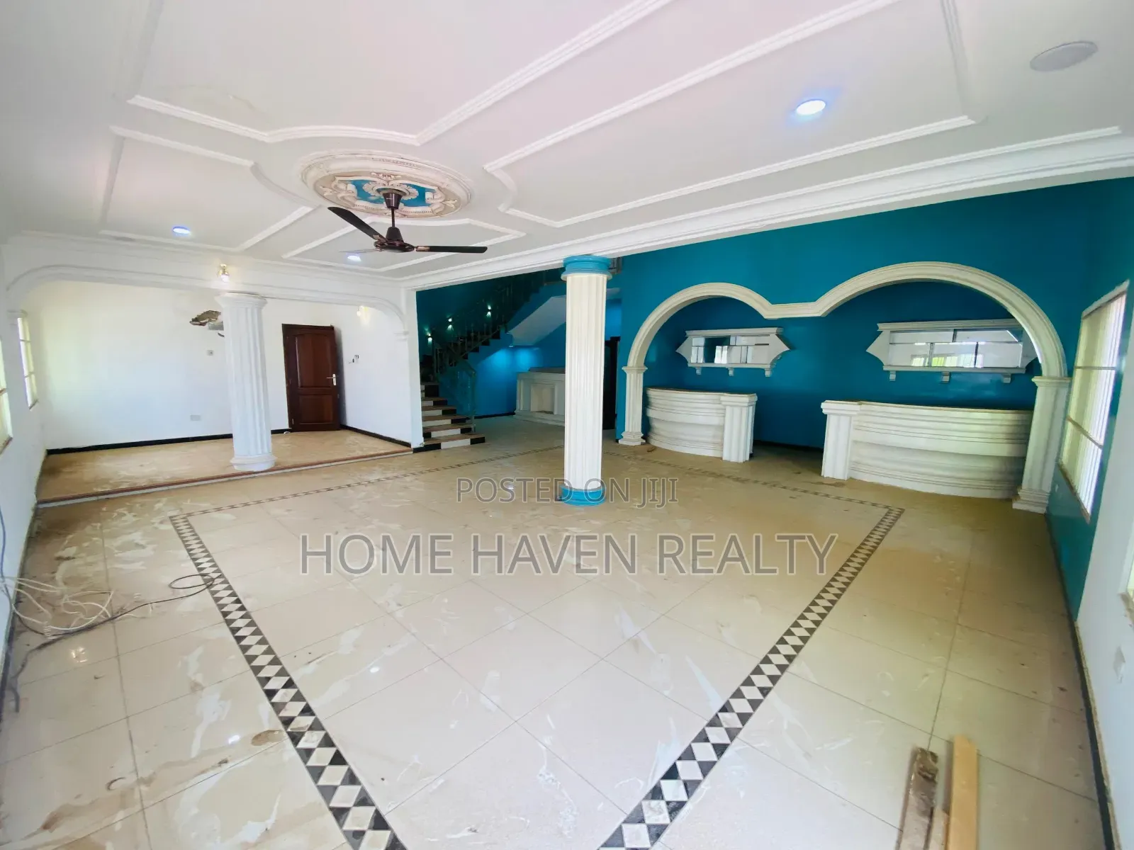 10bdrm House in Tema Afienya, for rent in Community 25