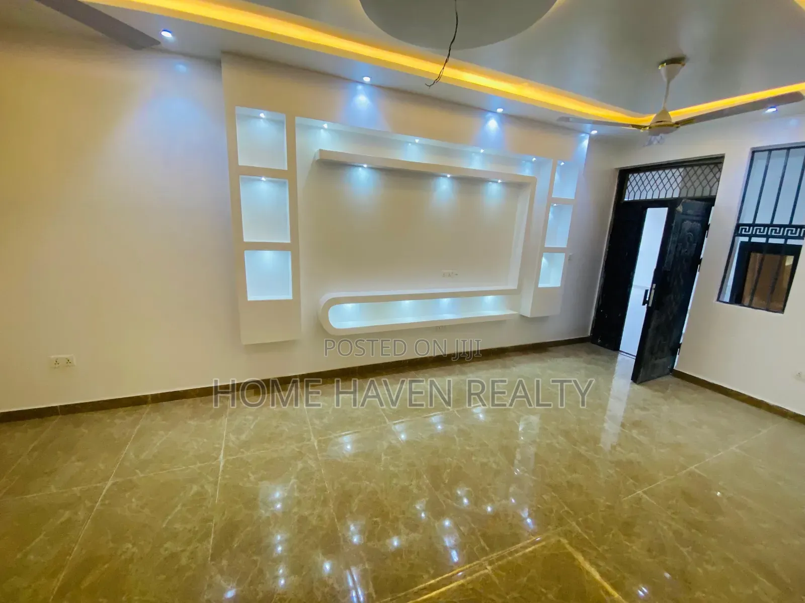 2bdrm Apartment in Achimota in Mile 7