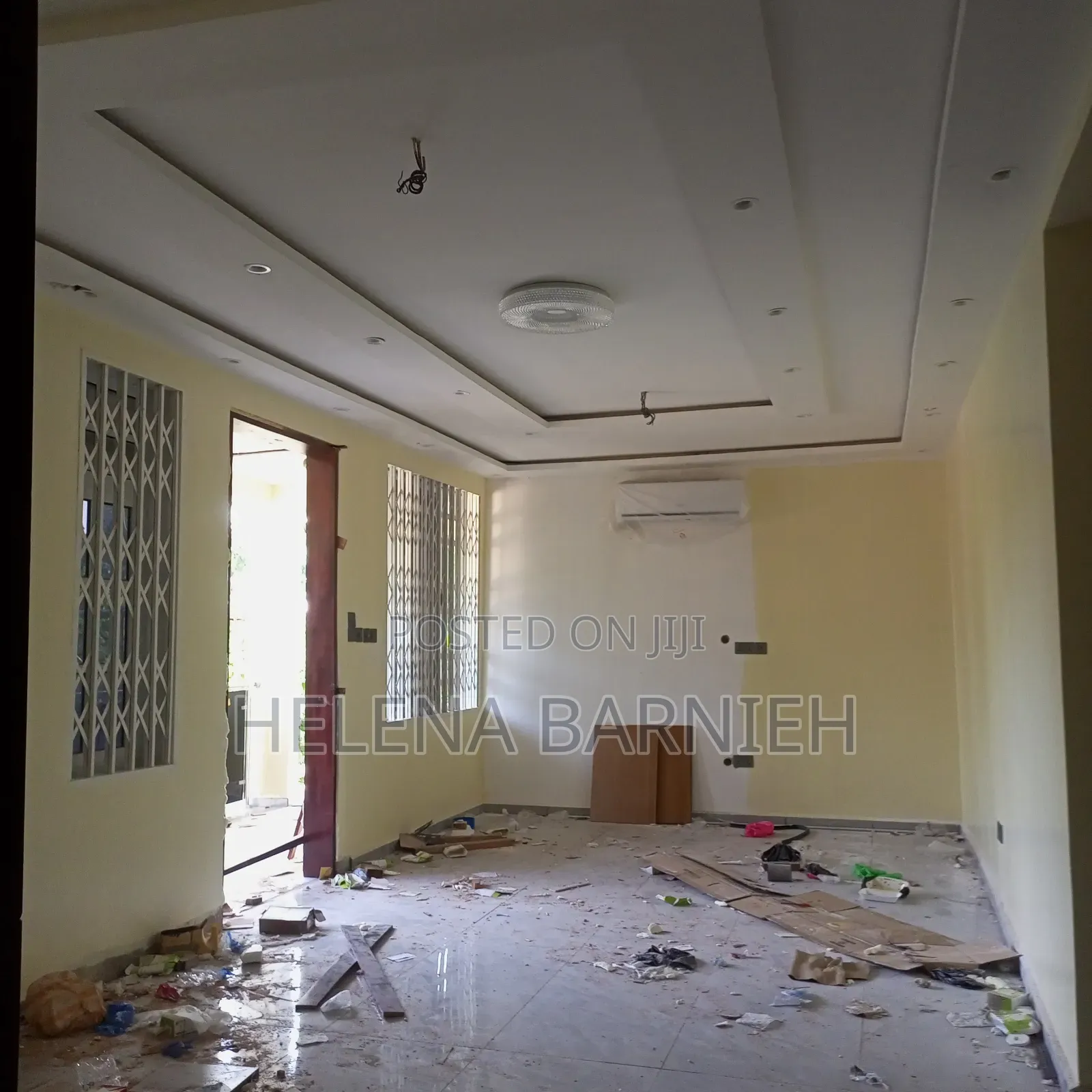 2bdrm Apartment in Helena Estate Agency, Overhead for rent in Overhead