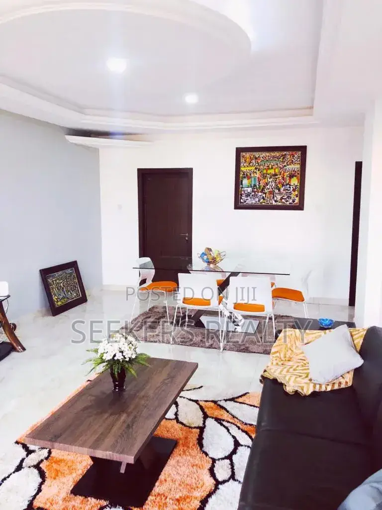 Furnished 3bdrm Apartment in Seekers Realty, Oxford Street for rent in Oxford Street