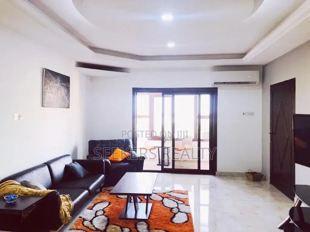 Furnished 3bdrm Apartment in Seekers Realty, Oxford Street for rent in Oxford Street