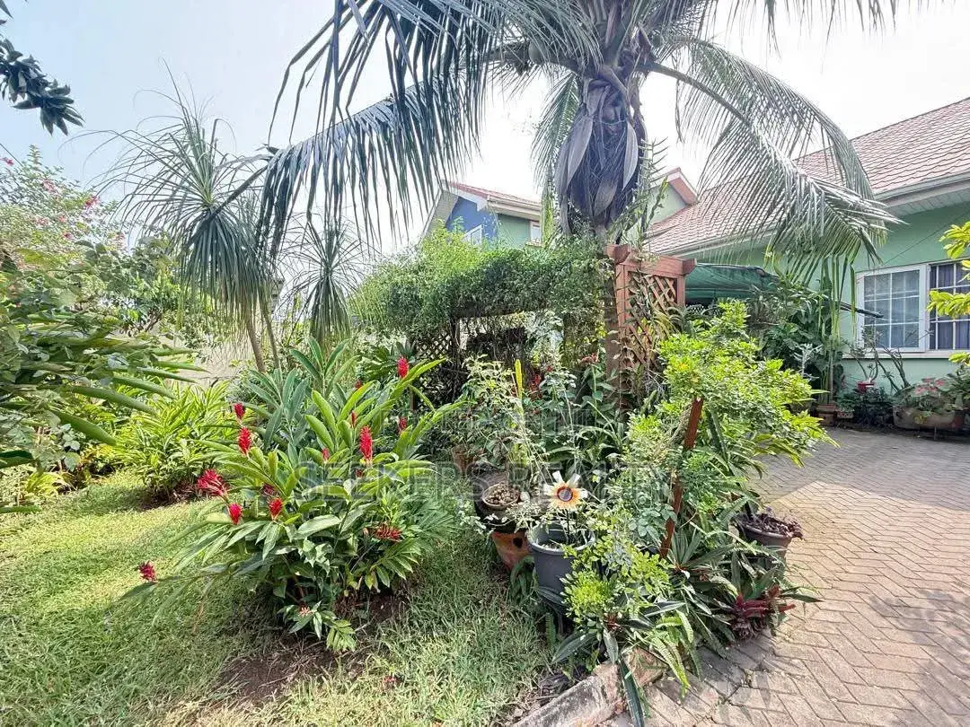 Furnished 3bdrm House in Seekers Realty, Coffee Shop Area for rent in Coffee Shop Area