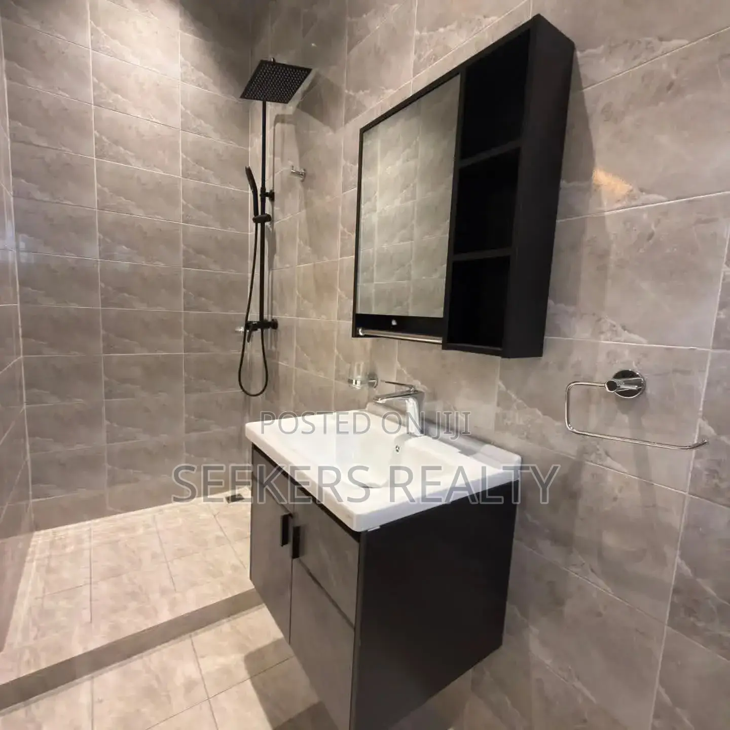 3bdrm House in Seekers Realty, Accra Metropolitan for sale in Accra Metropolitan