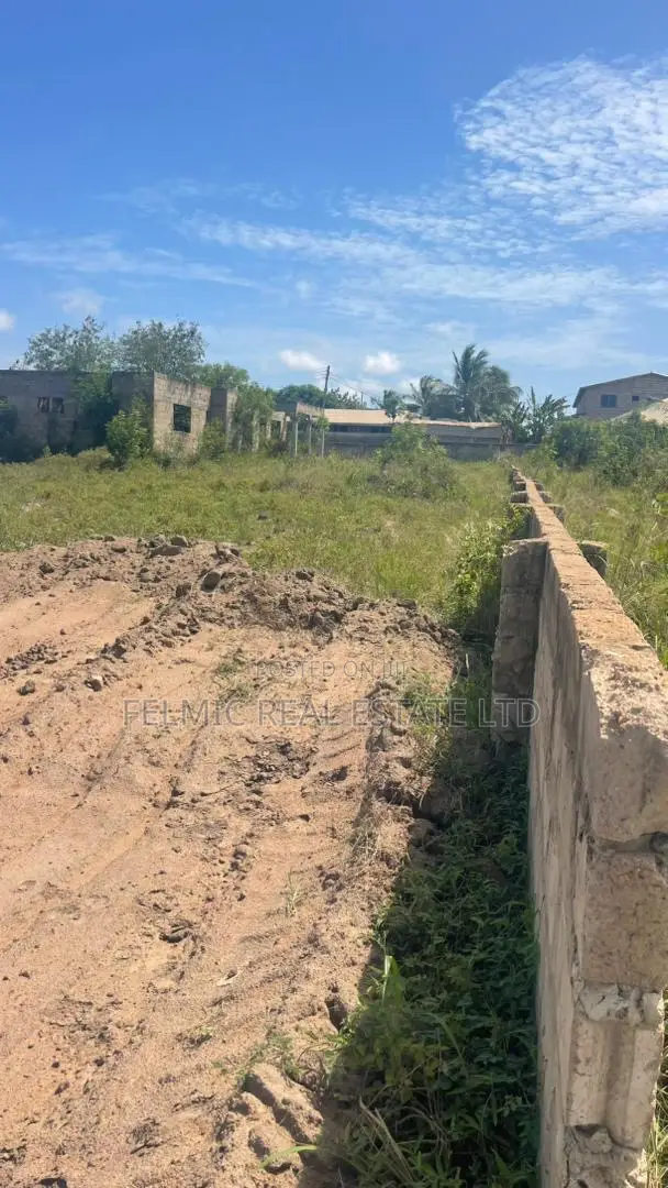 Plots of Land at Winneba Junction for Sale in Effutu Municipal