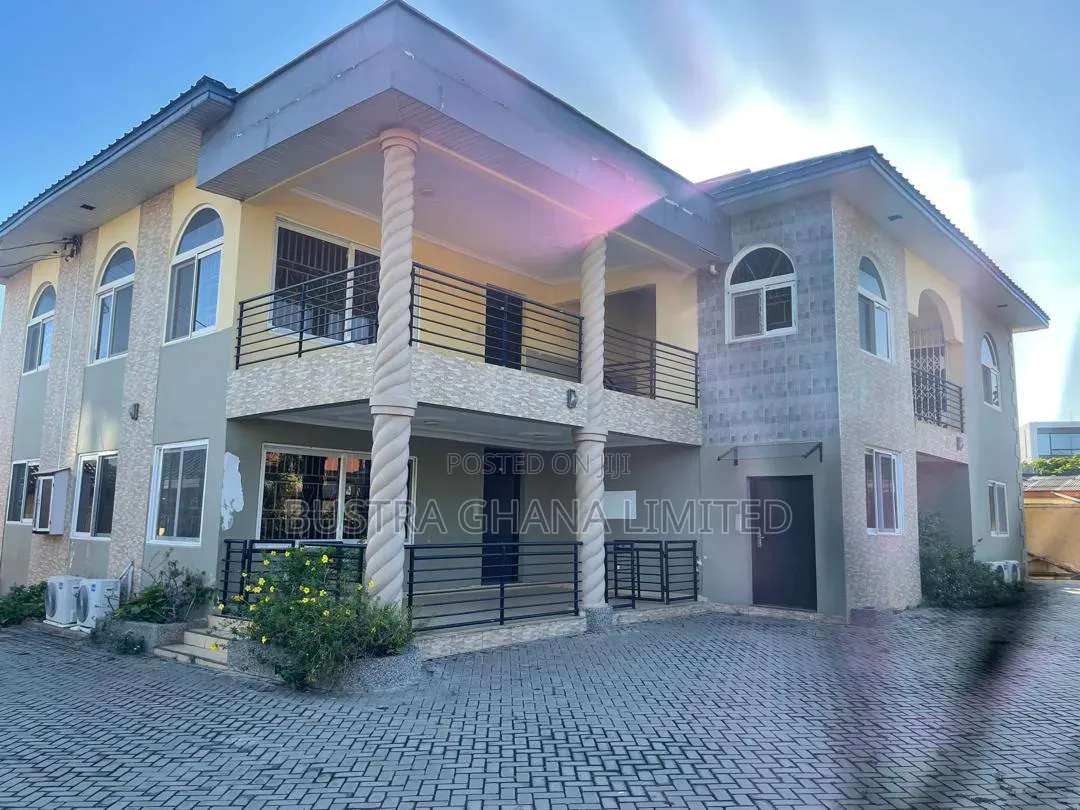 11bdrm House in Cantonment, US Embassy Area for rent in US Embassy Area