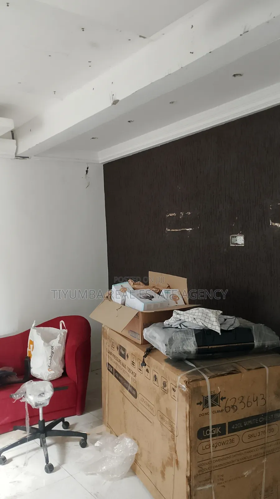 3in 1shop for Rent at Achimota. in Mile 7
