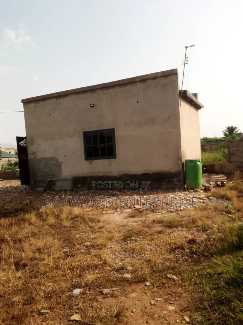 1bdrm House in Sakwood Enterprise, Danfa for sale in Danfa