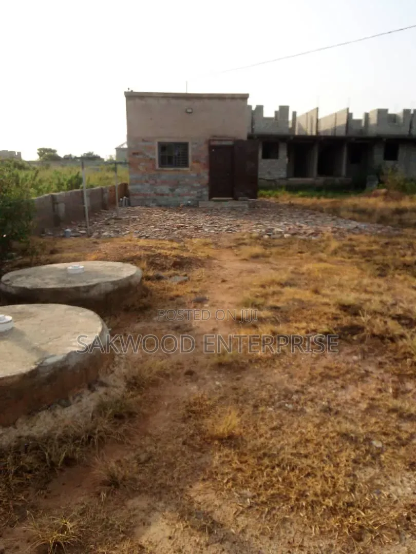 1bdrm House in Sakwood Enterprise, Danfa for sale in Danfa