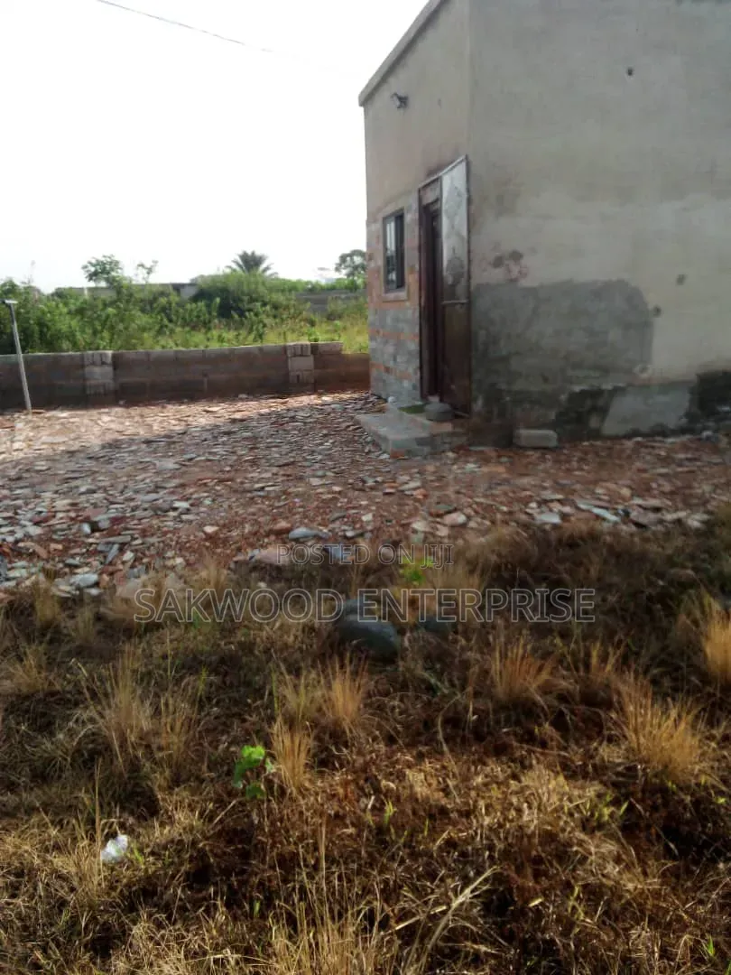 1bdrm House in Sakwood Enterprise, Danfa for sale in Danfa