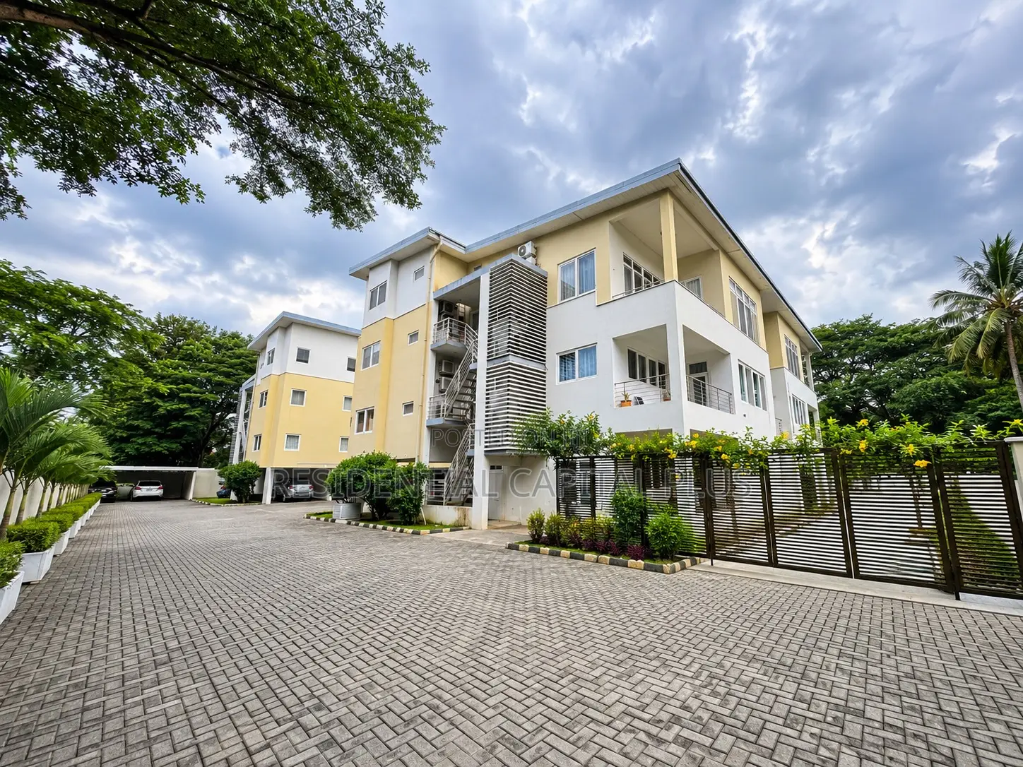 Furnished 3bdrm Apartment in Ring Road, Osu for rent in Osu
