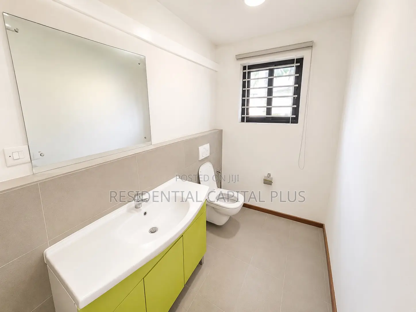 3bdrm Apartment in Osu Sunkwa Road for rent in Osu