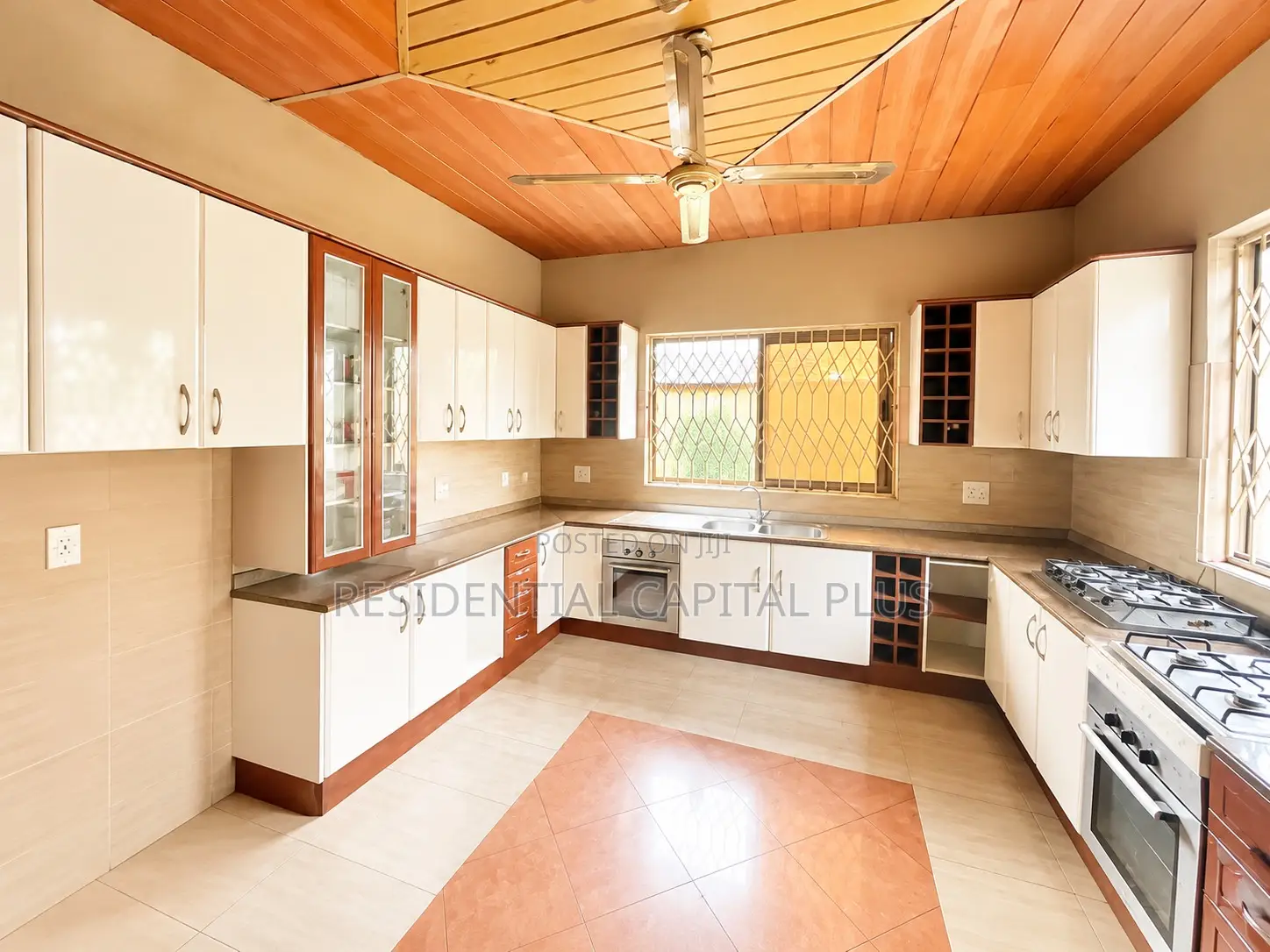 3bdrm House in Spintex -Community for sale in Spintex