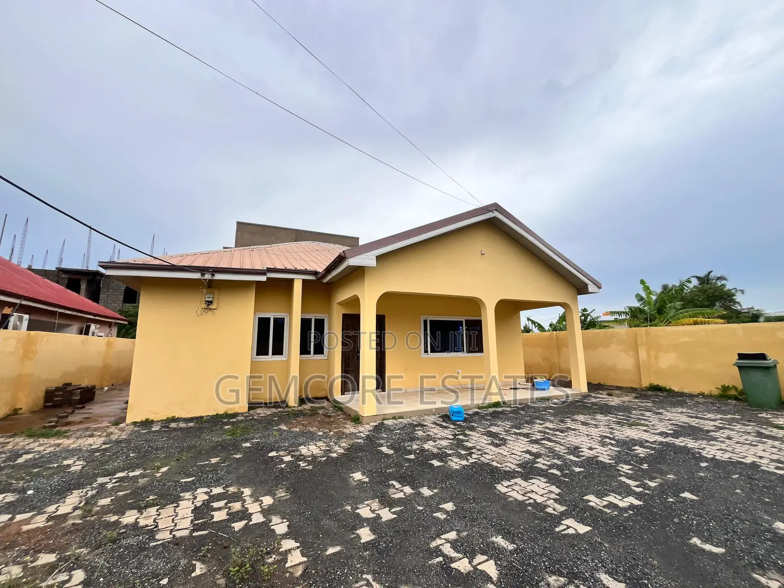 3bdrm House in West Trasacco, Ashaley Botwe for rent in Ashaley Botwe