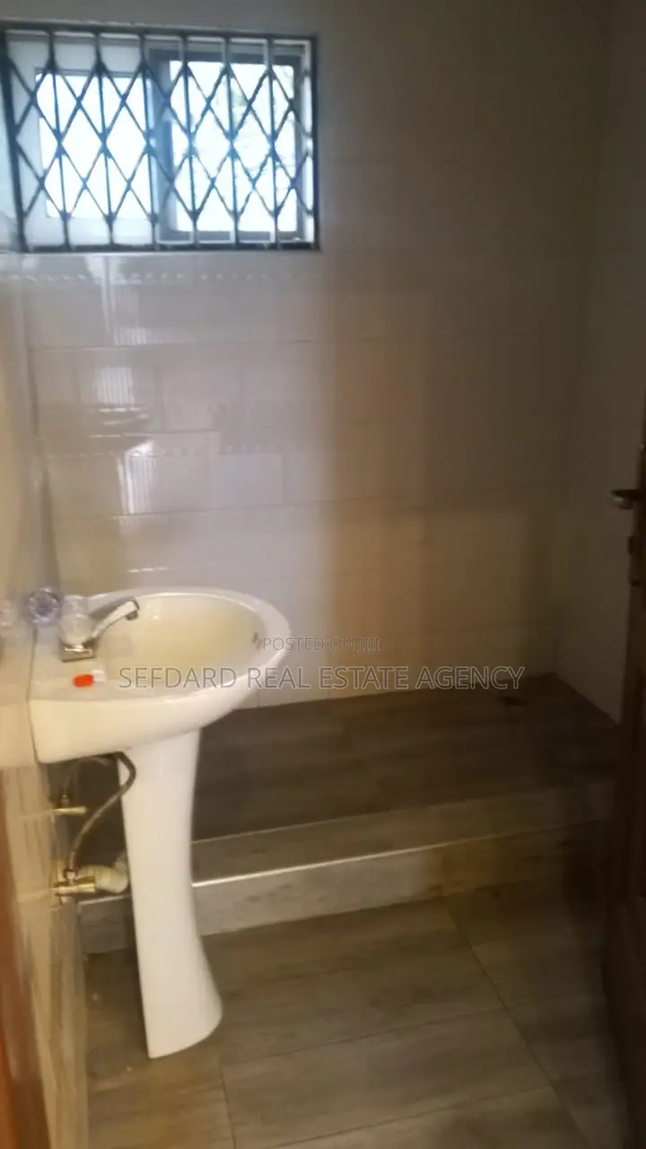2bdrm Apartment in Sefdard Properties, Ablekuma for rent in Ablekuma