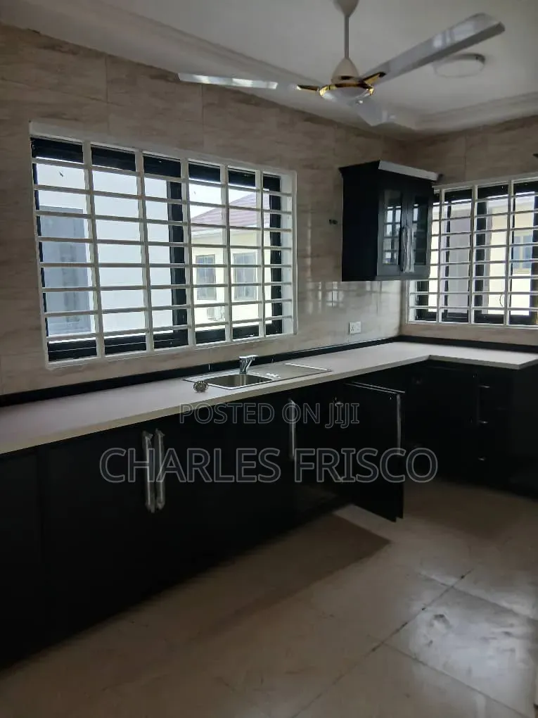 2bdrm Apartment in Fast Rent Agency, American House for rent in American House