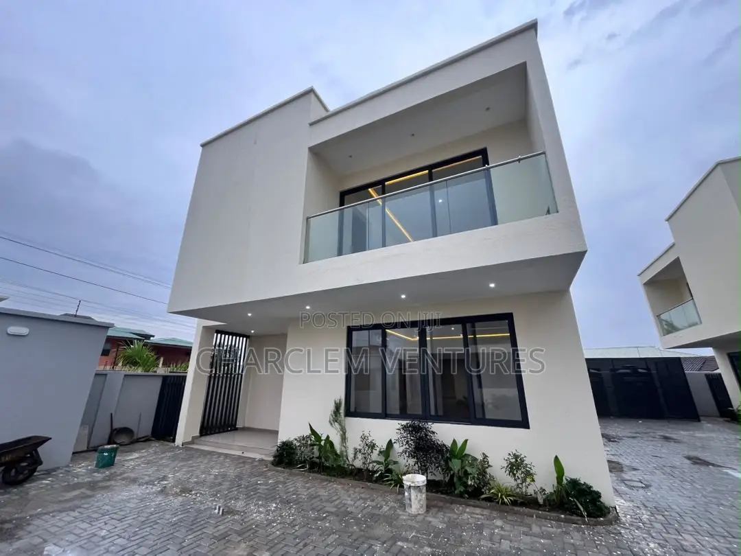 4bdrm Townhouse / Terrace in Charclem Ventures, East Legon for rent in East Legon