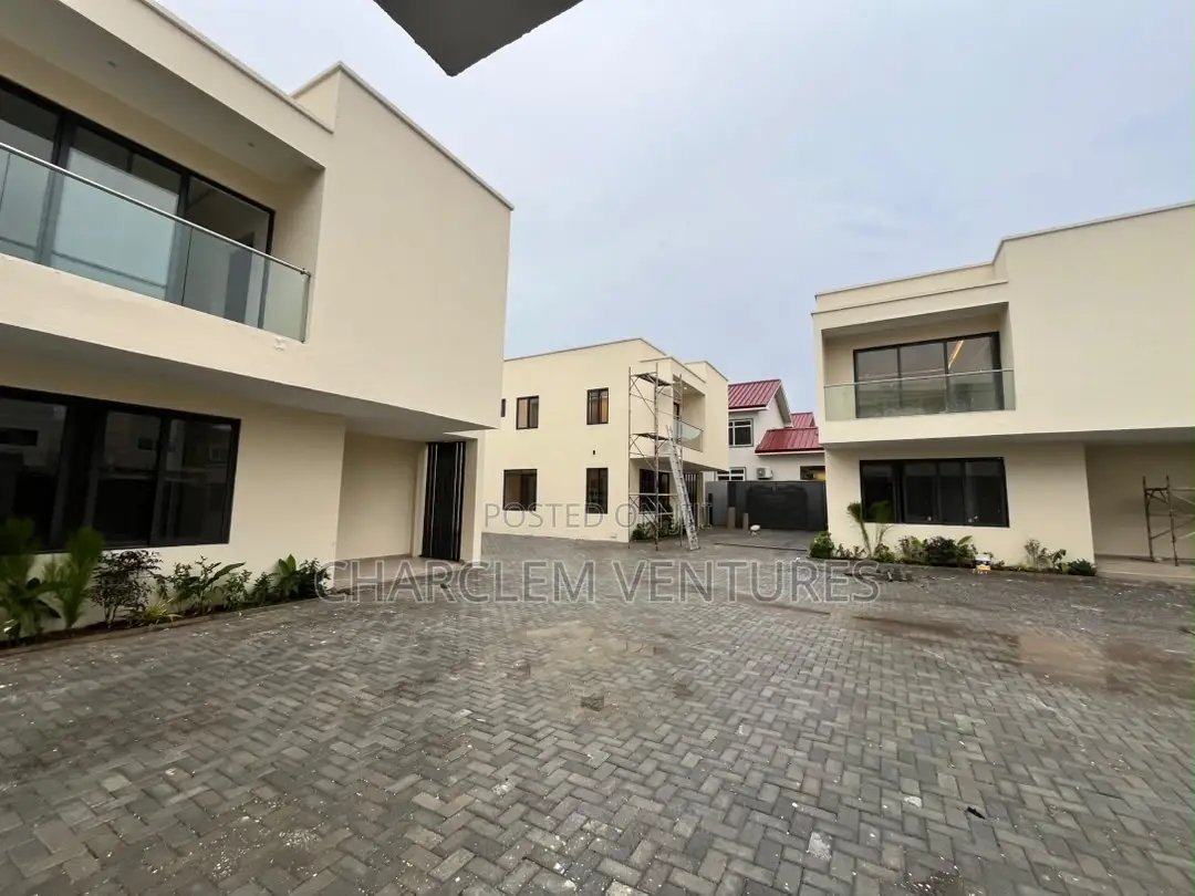 4bdrm Townhouse / Terrace in Charclem Ventures, East Legon for rent in East Legon