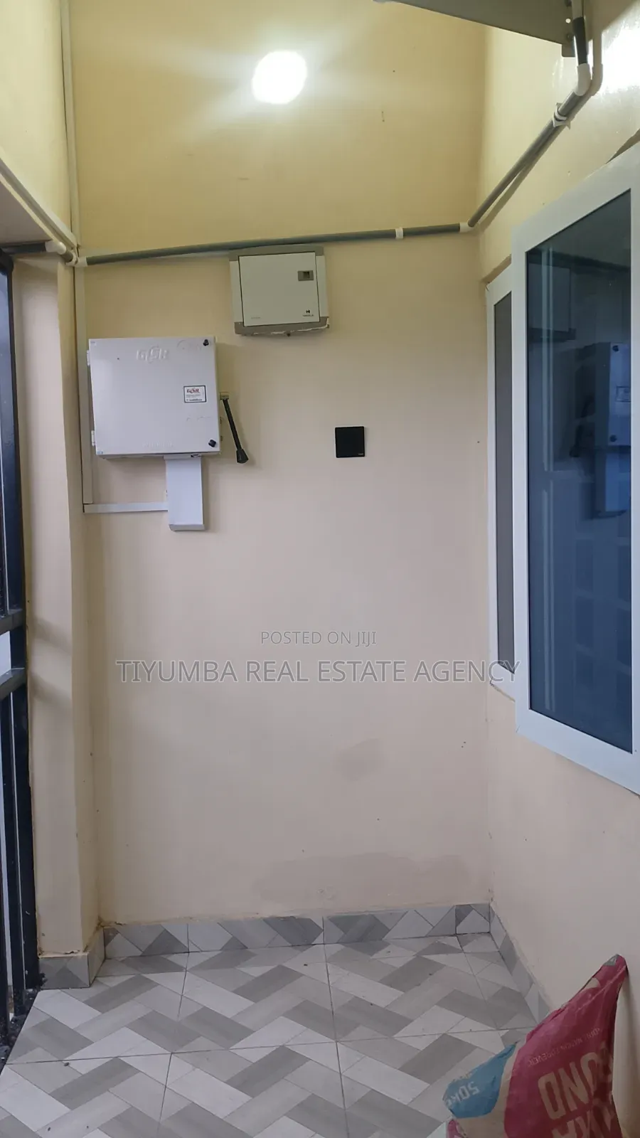 1bdrm Apartment in Ogbojo., Police Station for rent in Police Station