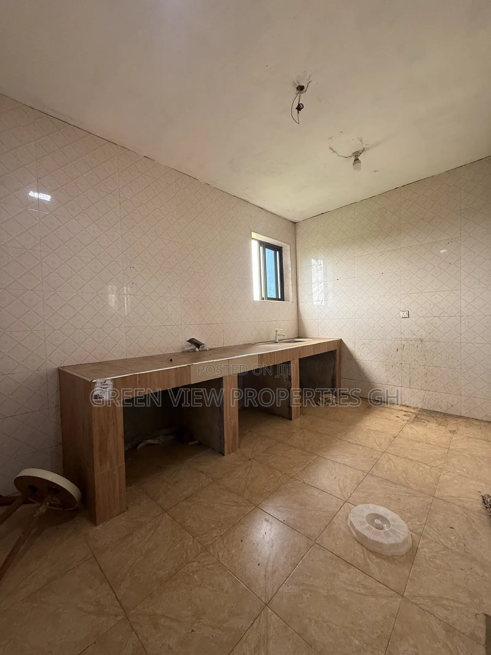 2bdrm Apartment in West Hills Mall Area for rent in West Hills Mall Area