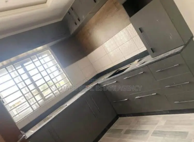 3bdrm House in Sefdard Properties, Amasaman for sale in Amasaman