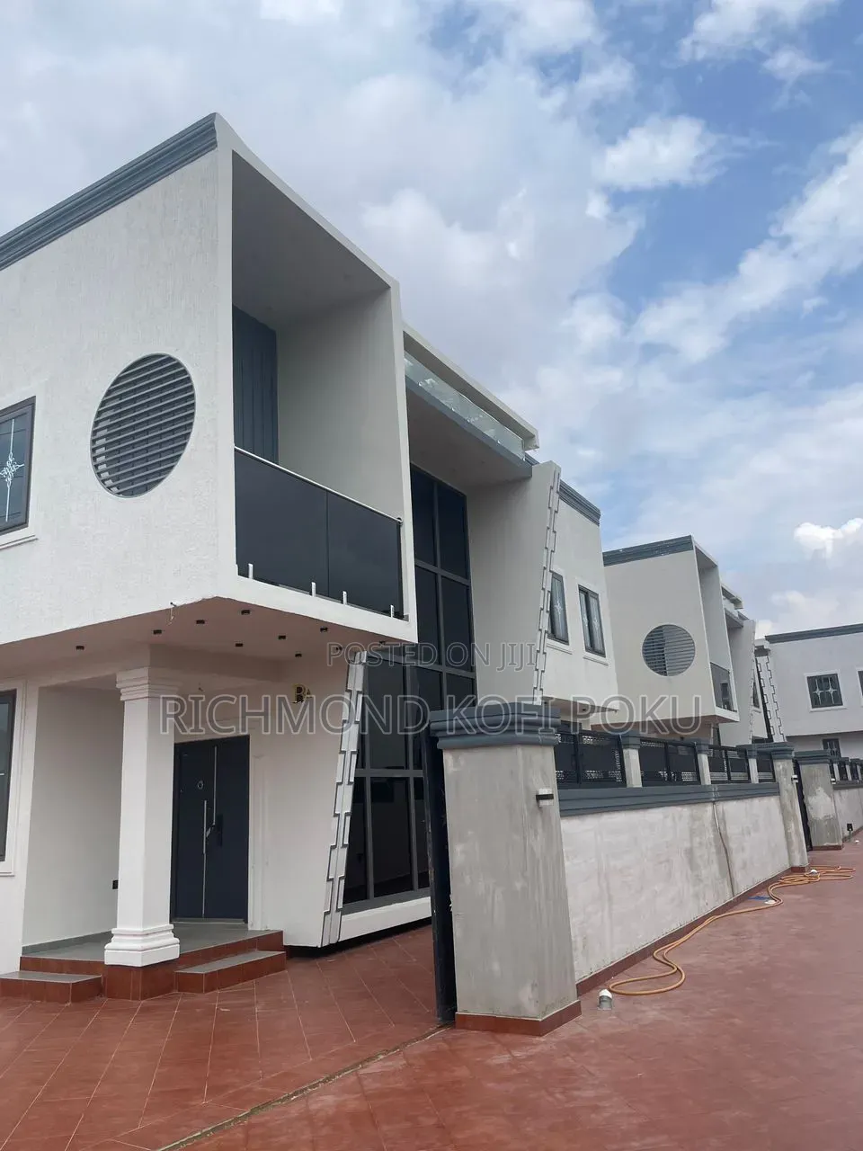 4bdrm House in Kofis Realty, Baatsona Total for sale in Baatsona Total