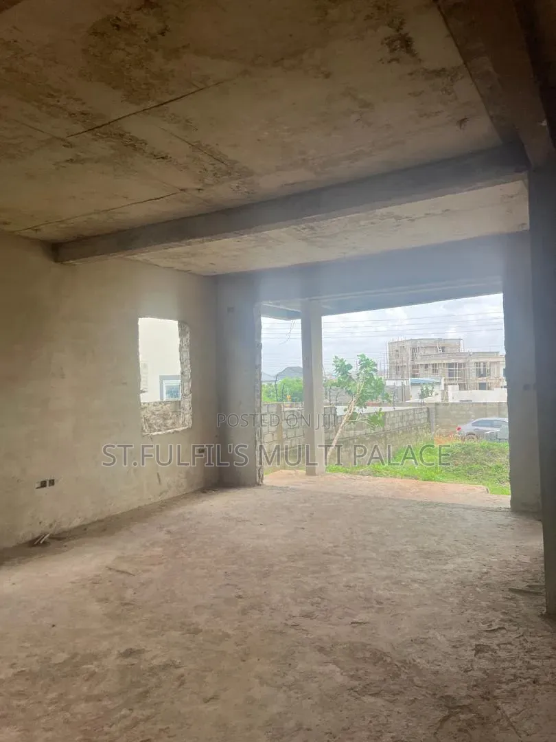 4bdrm House in Lakeside for sale in Lake Side Estate