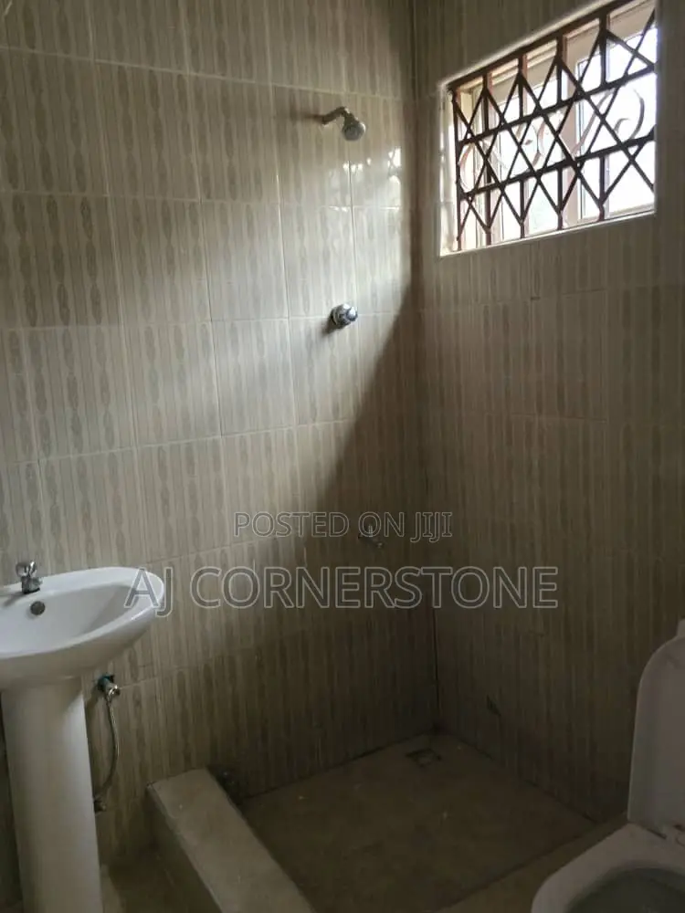 3bdrm House in Amasaman for rent in Amasaman