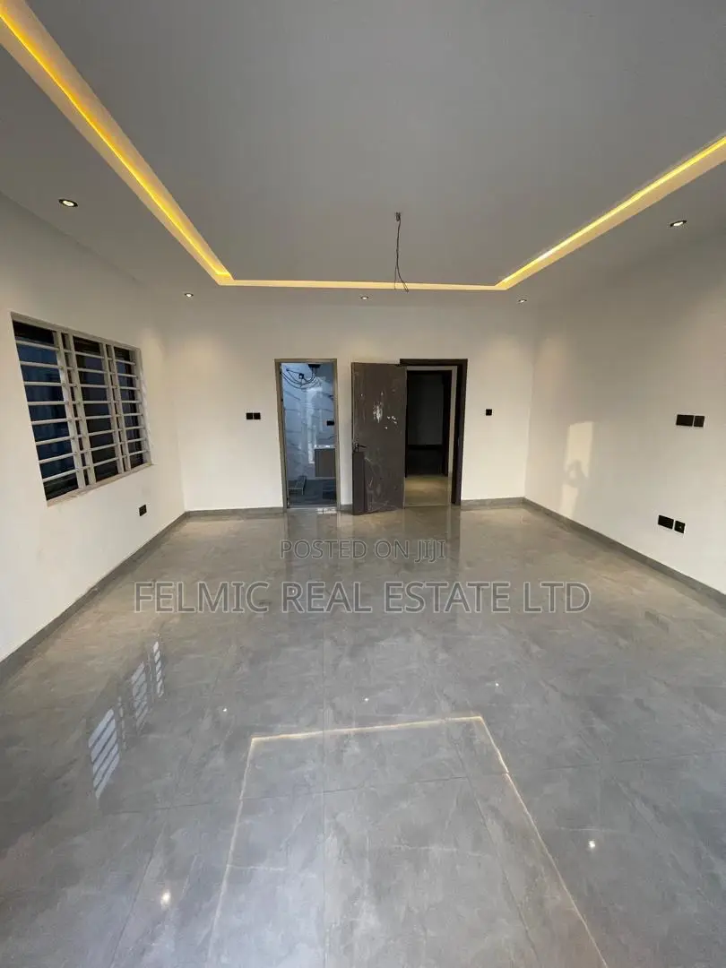 4bdrm Duplex in Felmic Real Estate, Pokuase for sale in Pokuase