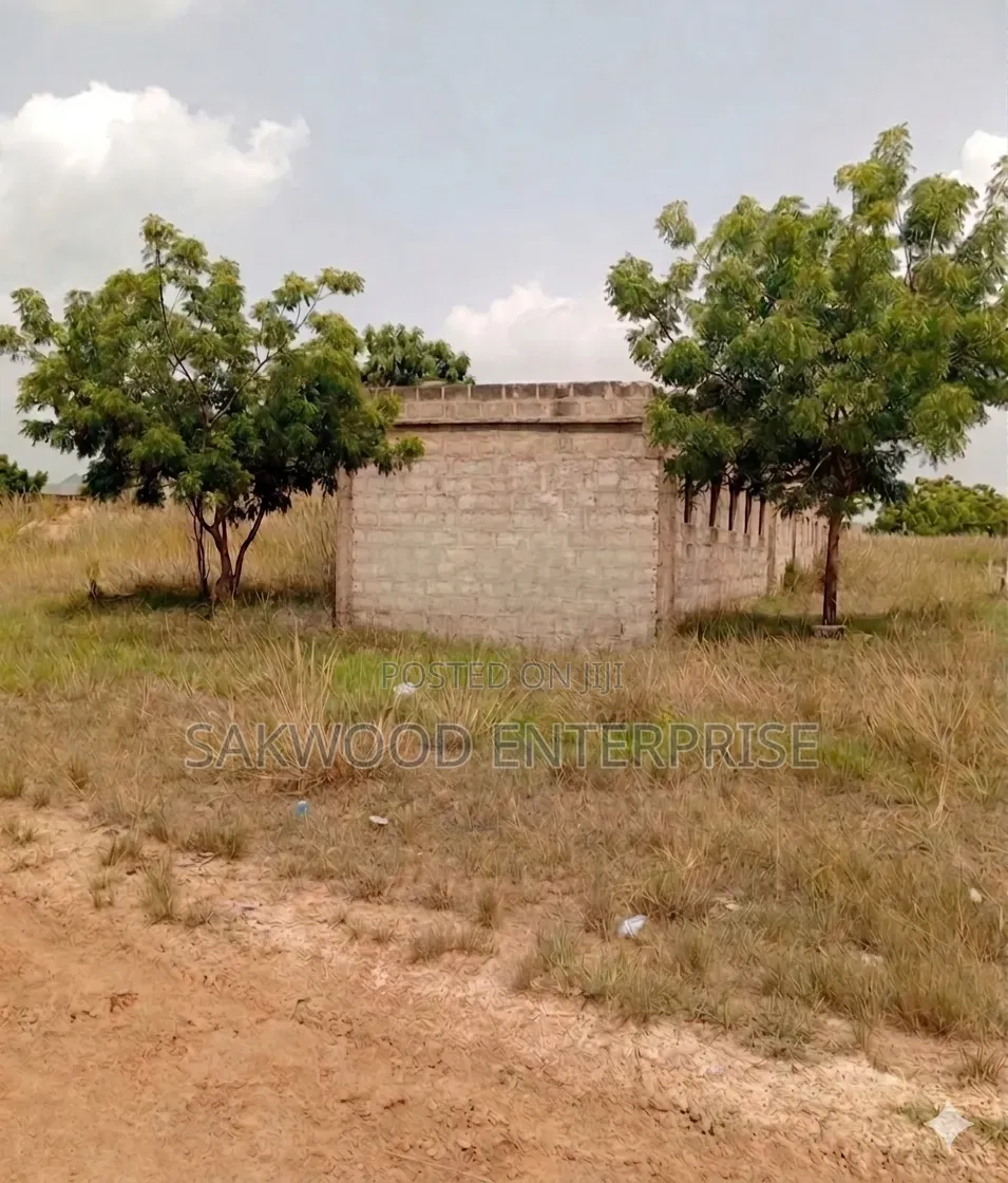 4bdrm House in Sakwood Enterprise, Market for sale in Market