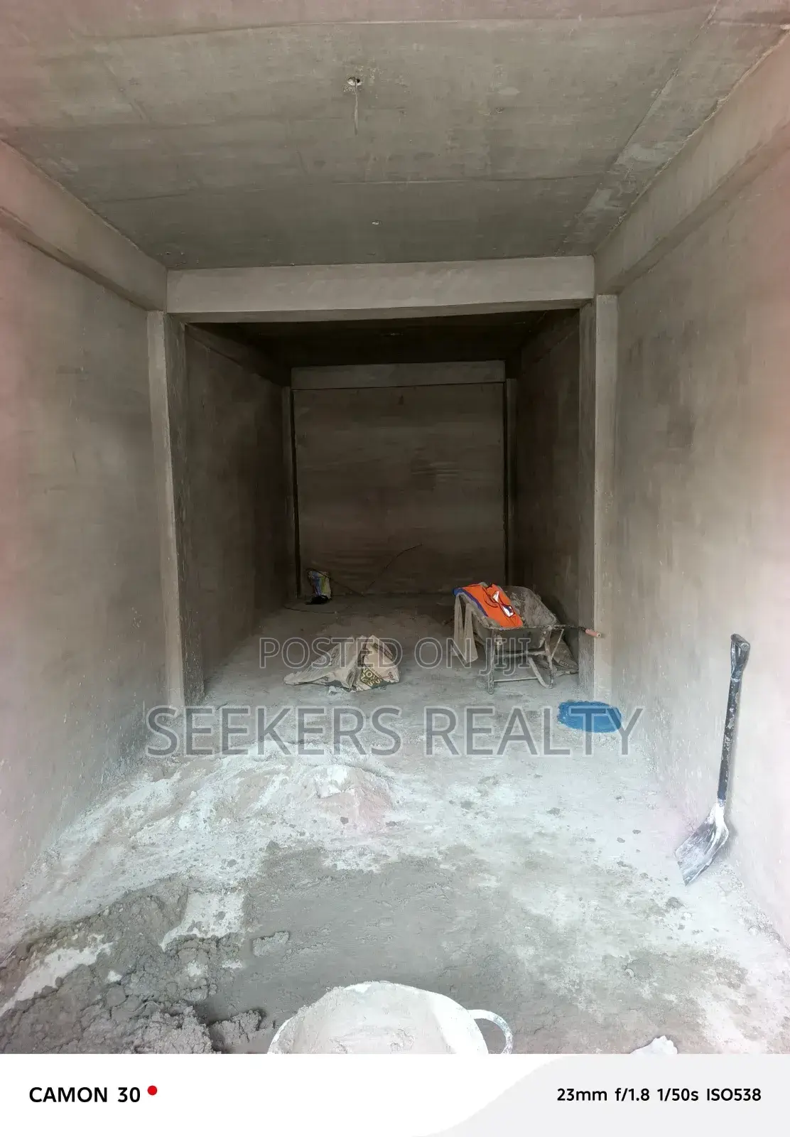 Newly Built Shops for Long Lease – Mokola Market, Accra in Accra Metropolitan