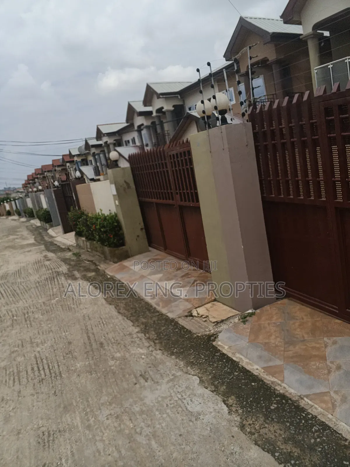 3bdrm Duplex in Teiman Abokobi, Pentecost for rent in Pentecost