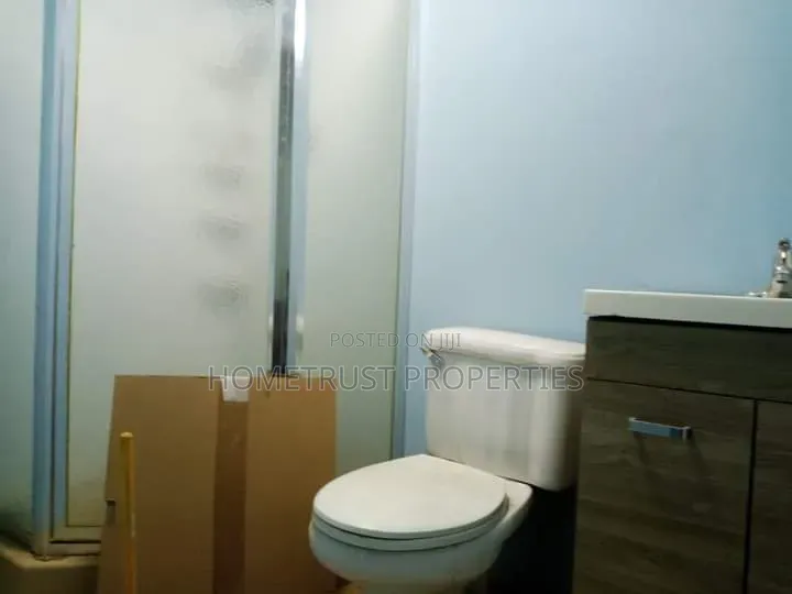 20bdrm Apartment in Adenta Panteng, SDA Area for sale in SDA Area