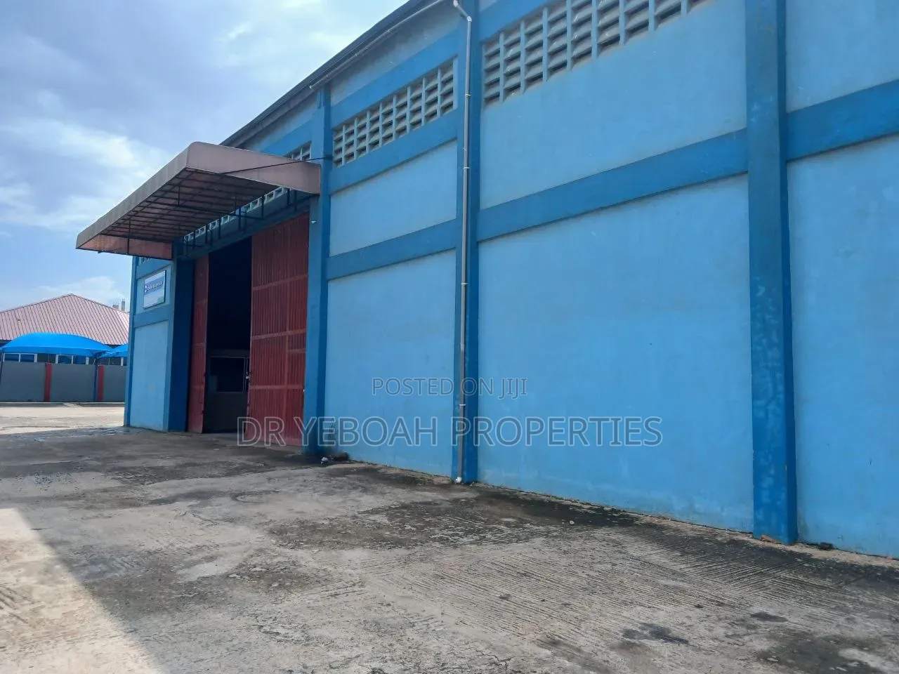 Spintex :Warehouse For Rent in Baatsona Total