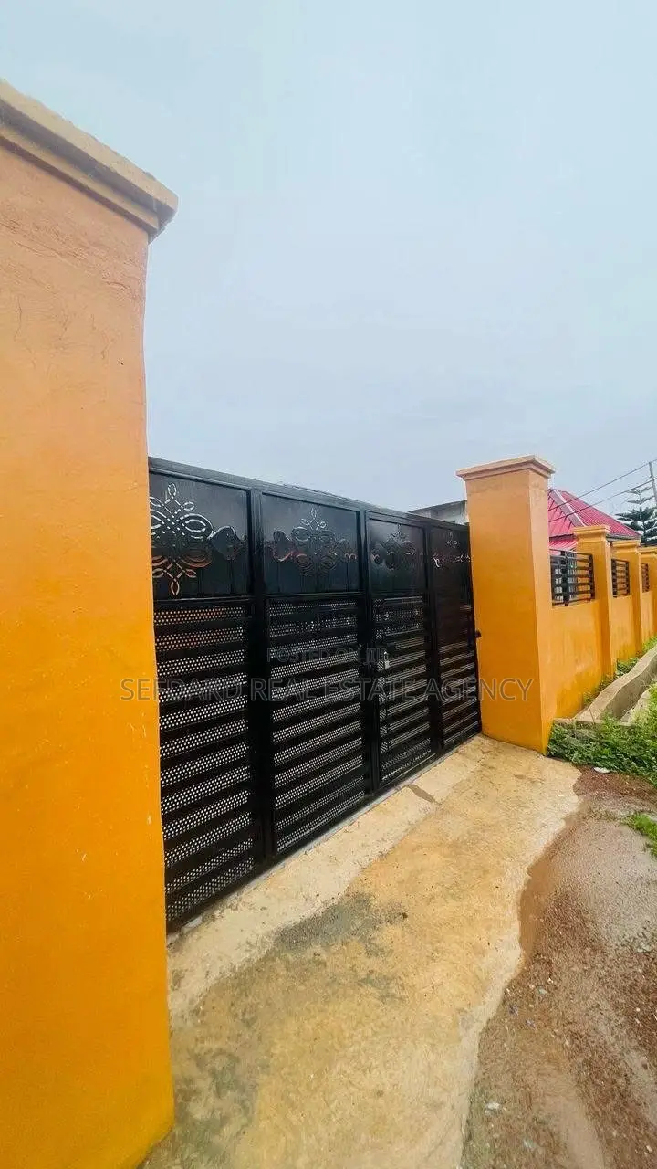 4bdrm House in Sefdard Properties, Pokuase for rent in Pokuase