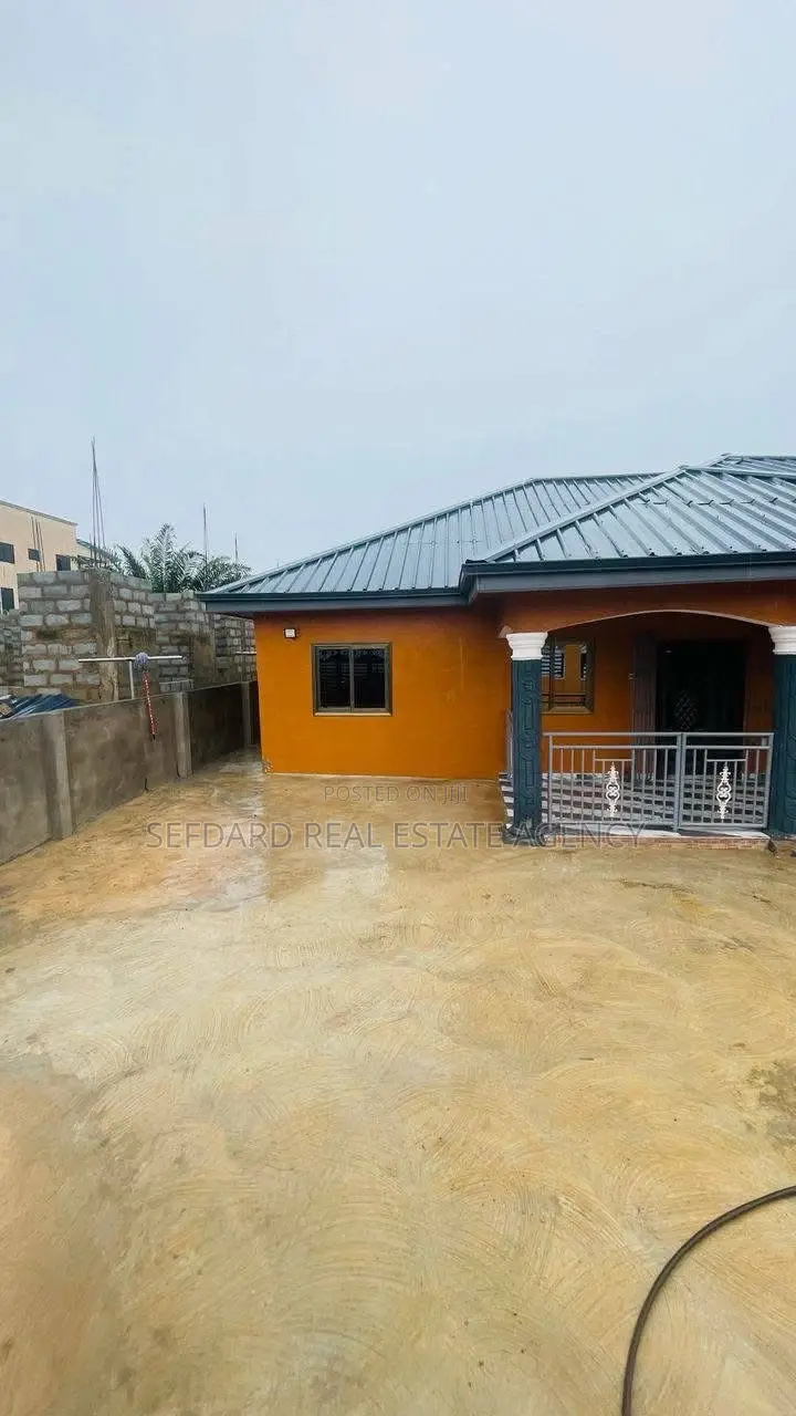 4bdrm House in Sefdard Properties, Pokuase for rent in Pokuase