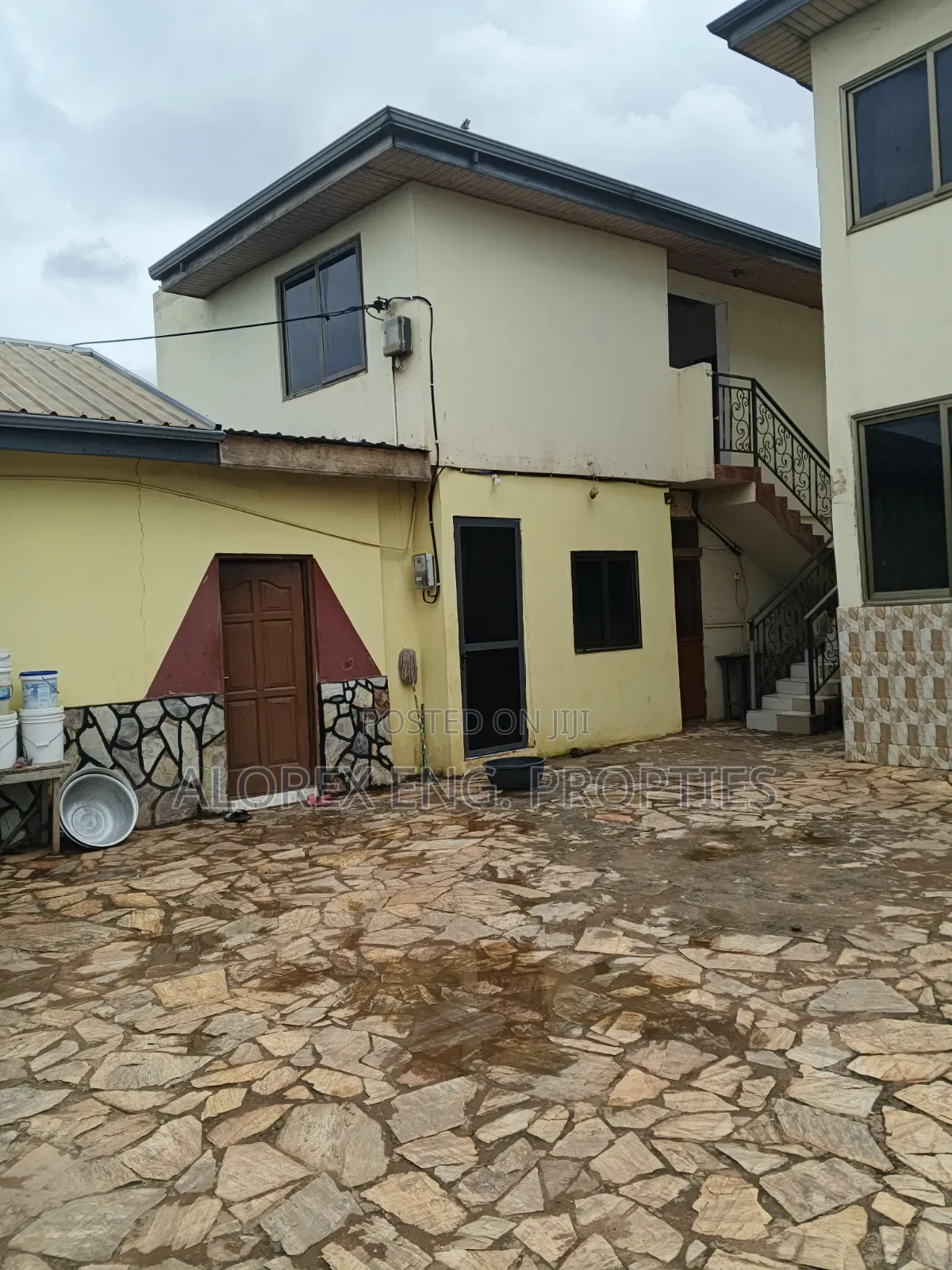 1bdrm Apartment in Adenta Amanfro, Frafraha for rent in Frafraha