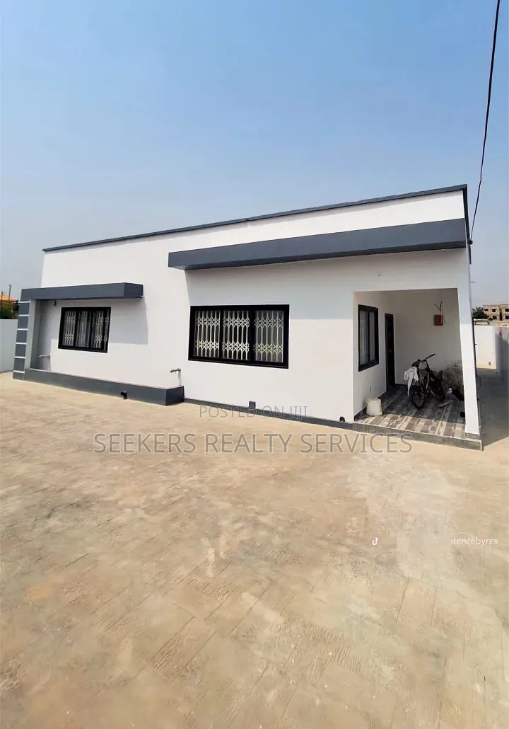 3bdrm House in Seekers Realty, Baatsona Total for sale in Baatsona Total